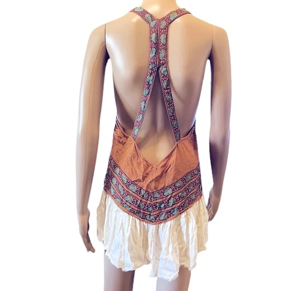 FREE PEOPLE Boho Print Deep-V Low Back Sleeveless Tunic Top Size Medium - Picture 3 of 6